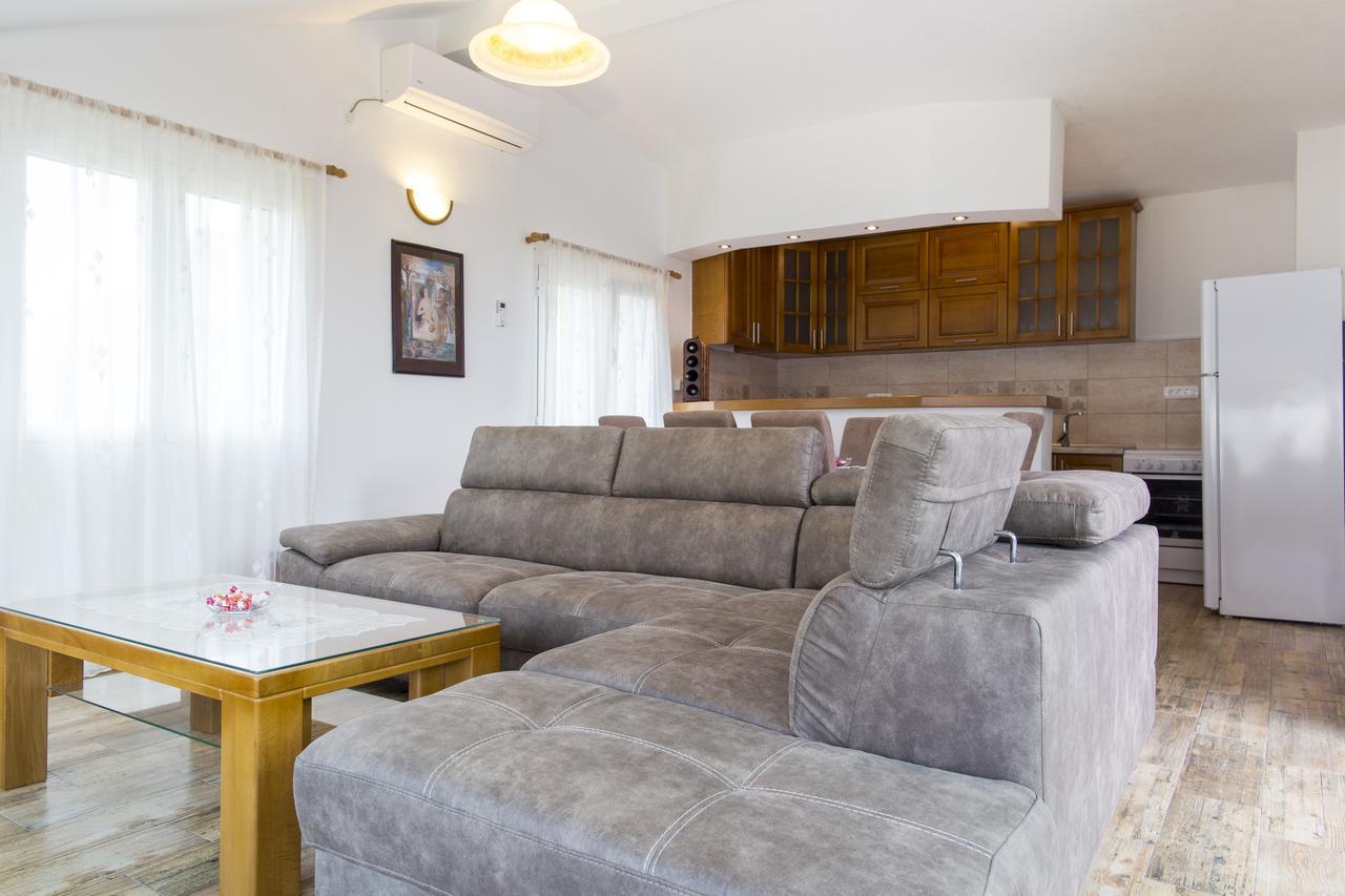 Lux Apartments Fabris كوتور المظهر الخارجي الصورة
